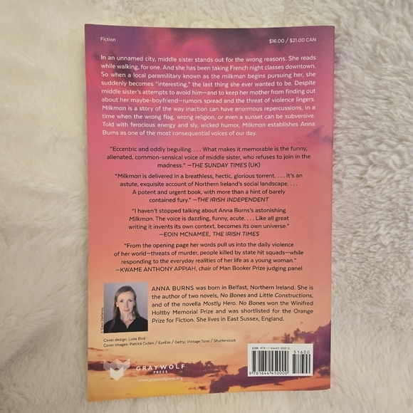 💙3/$25💙Milkman by Anna Burns Softcover - Picture 2 of 4